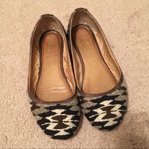 Frye Flats - Wool Navajo